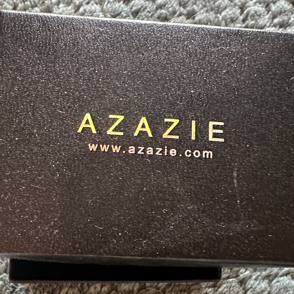 dangle earrings. Diamond yellow gold faux. Formal